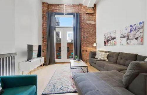 Loft Retreat - King Bed&Balcony - Pet-Friendly 30 - Foto 1