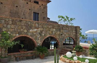 Tenuta Donna Carmela - Photo 1