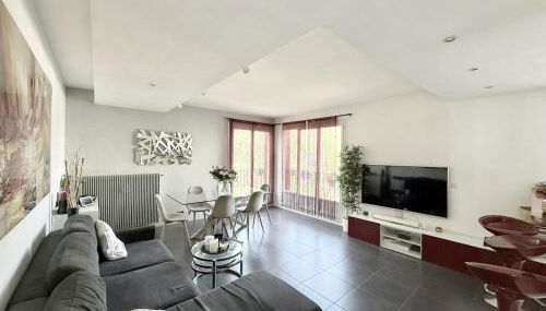 Appt Cosy Porte Paris parc Fleural et Parking - Foto 5