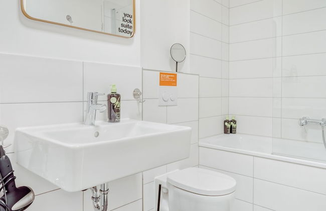 Limehome Dresden Wallstraße - Foto 52