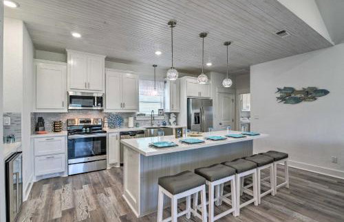 Steps to Coast Bolivar Peninsula Beach House! - Foto 8