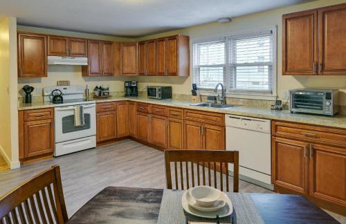 Boston Duplex with Foosball Table 11 Mi to Downtown - Foto 8