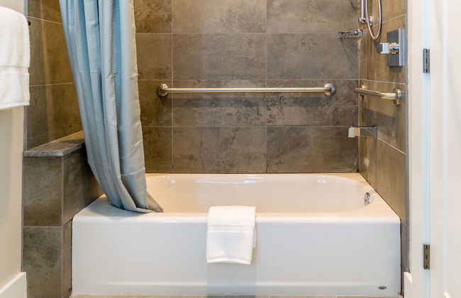 Lake Placid Inn Main Street - Photo 8