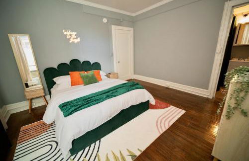 Uptown Funk Getaway with Parking & Walk To Stadiums, Nightlife - Foto 14