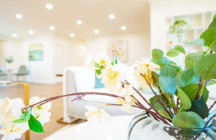 Grand Lux 4BR Prime Location & Serene Yard - Foto 38