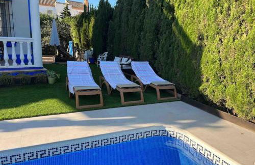 Chalet con piscina privada, parking y zona BBQ - Foto 71