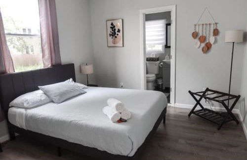 3Bed 2Bath Apt Near NYC plus Parking and Laundry - Foto 1