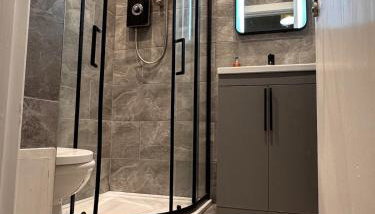 The most convenient - Foto 3, Shower