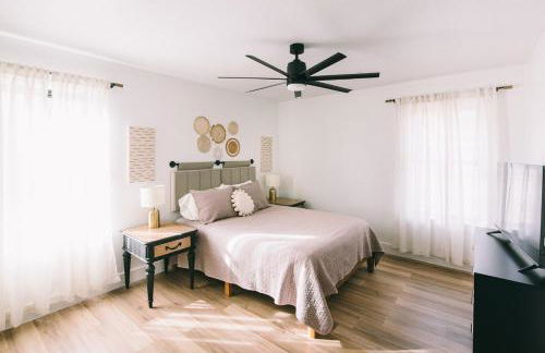 Aubrey Downtown Charmer - Smart TVs in every room! - Foto 24