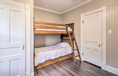 Mtn Views and Idyllic Setting! Clifton Forge Retreat - Foto 26