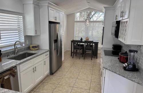 4 bedrooms pool home on Southern Dunes golf course - Photo 6
