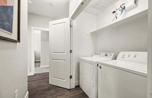 Bright 2BR SLC Apt Hot Tub Parking - Foto 12