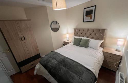 Big new house! 5BDR, sleeps 13, with parking - Foto 15