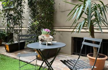 Lucy's Flowers - Photo 3