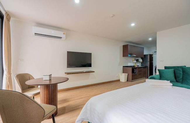 PSJ Penthouse - Photo 11