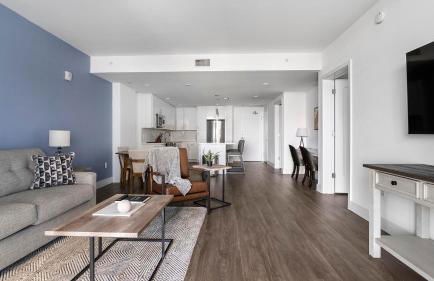 Landing Incredible 2BD Pool - Photo 60