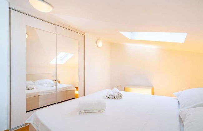 Luce - Pool and View - A1 - Photo 5