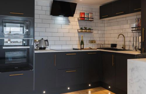 The West End Loft - 5* Retreat - Private Parking! - Foto 10