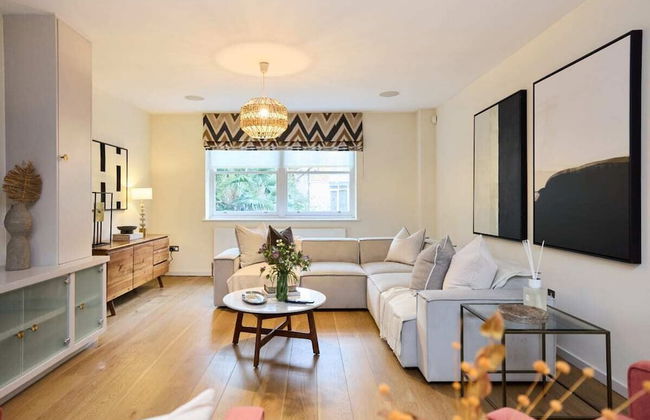 The South Hampstead Hideaway - Stylish 6bdr Home - Photo 25