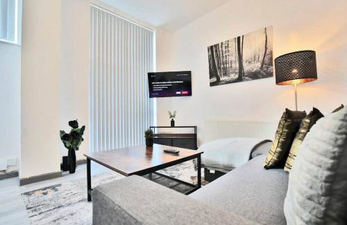 Freckleton House in Town Centre, near Blackpool, Sleeps 6, Free Parking - By NMB Property - Photo 32