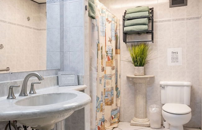 Playa Verde Apt Pool for 4 - Photo 21