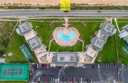 Lovely 2 Bedroom Beachfront Condo - Foto 3