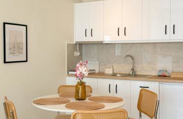 Above The Sea Luxury Apartment - Photo 12