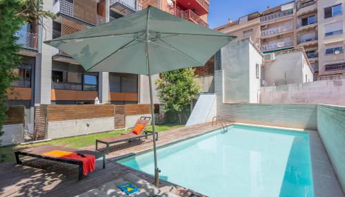 My Space Emirates - Splendid Apartment with Terrace and Pool near Park Güell - Foto 2