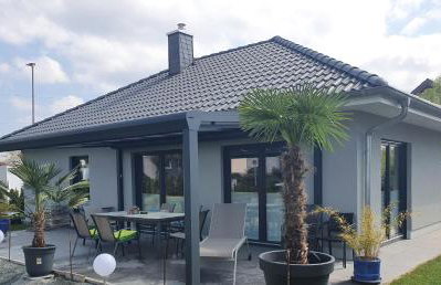 großzügige Unterkunft mit Terrasse - Foto 10