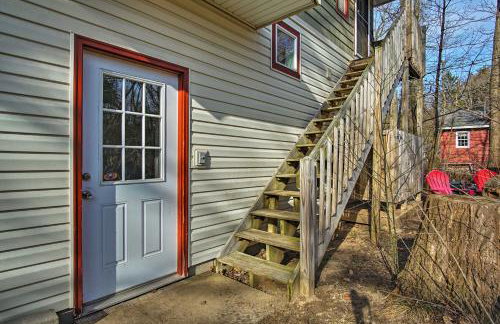 Harbert Cottage with Fire Pit Half Mile to Beach! - Foto 35