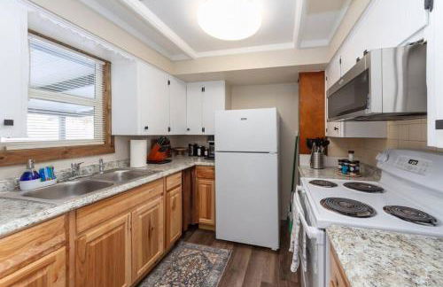 Adorable 2 BD 1 BTH Home Minutes Away from Gonzaga - Foto 10