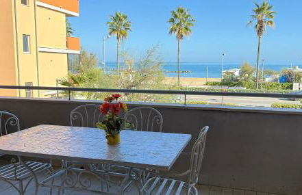 Sea Colors Apartment - Photo 2