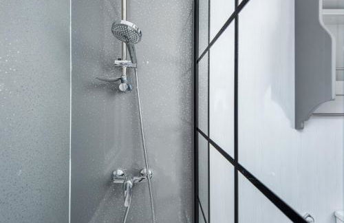 Superb location, character filled apartments by MyCityHaven - Foto 46