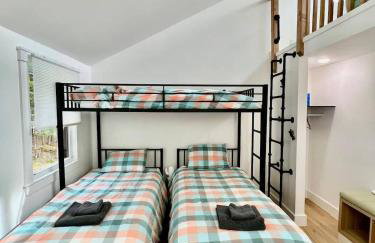 NEW cozy getaway near Mt Monadnock with hot tub - Foto 62