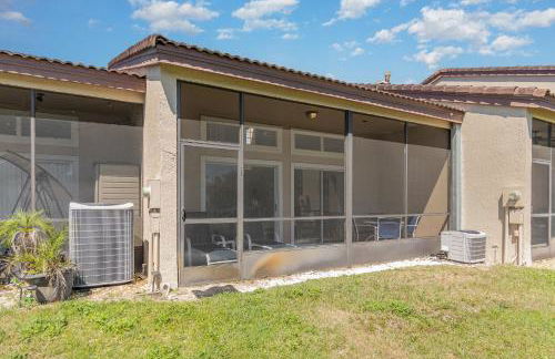 Family Home w/ Pool & Water Views, Near Disney - Foto 27