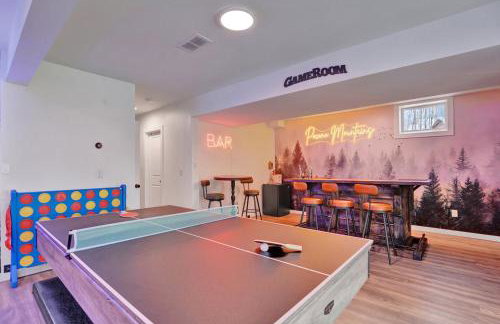 Chalet with Hot Tub, Game, Movie Room, Lake and Pool Access - Foto 37