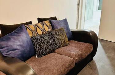 Bespoke 2 Bedroom Apt Derby City - Foto 52