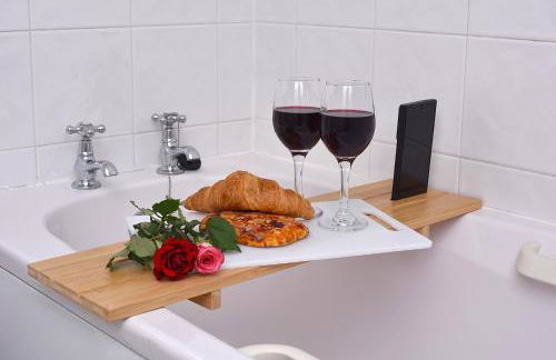 Highwoods Haven Luxury Stay with Garden and Parking - Foto 11