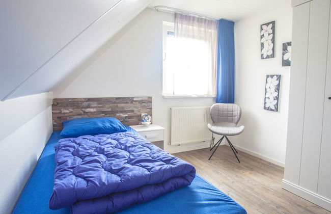 Lovely Holiday Home With Jetty Near Ijsselmeer - Foto 3