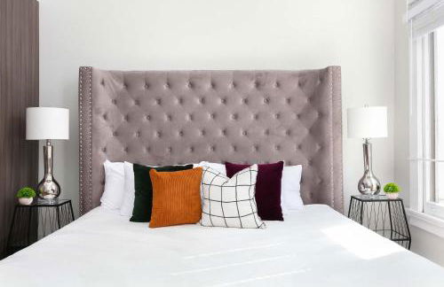 Bright 2BR Loft Sleeps 7 with Full Kitchen and Fast WiFi - Foto 22