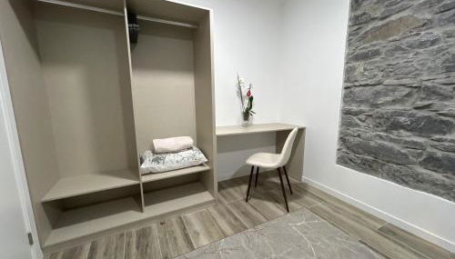 Victoria 1942 - Foto 3, wardrobe