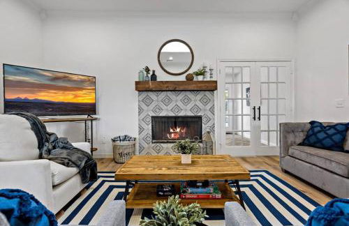 Remodeled 4 Bedroom Home Close to Downtown Frisco. - Foto 1