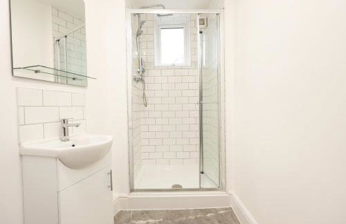 New Lodge Studios with Full Kitchen and Parking - Foto 24