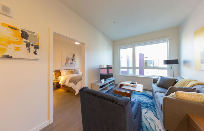 Domicile Suites at Marina SLU - Photo 21