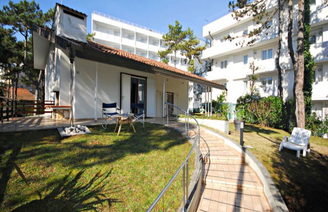 Spacious Villa in Lignano Pineta Near the Beach - Foto 14
