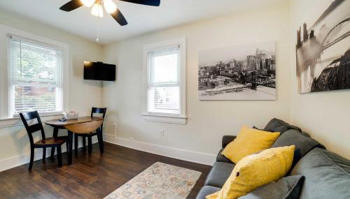 Walk to Walnut St Pet-Friendly Pittsburgh Home! - Foto 5