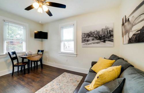 Walk to Walnut St Pet-Friendly Pittsburgh Home! - Foto 5