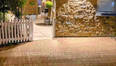 Tranquil retreat with hot tub - Foto 5