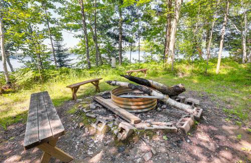 Quiet Presque Isle Home with Grill Families Welcome - Foto 28