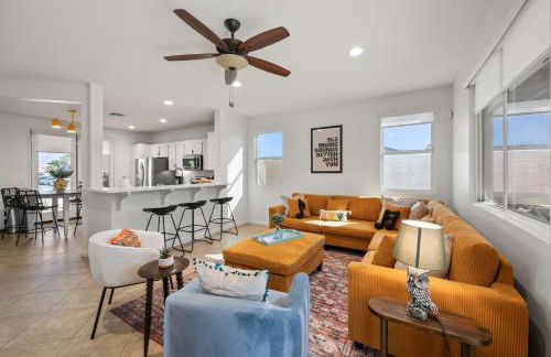 Casa Desert Muse with Heated Pool Spa Firepit Mini Golf and Games - Photo 3